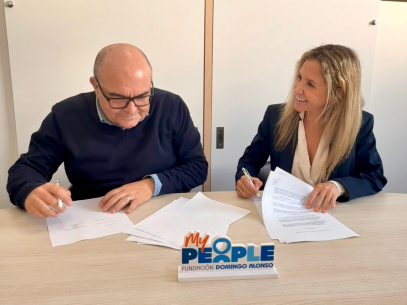 Un paso más juntos: My People Fundación firma un acuerdo con Pequeño Valiente